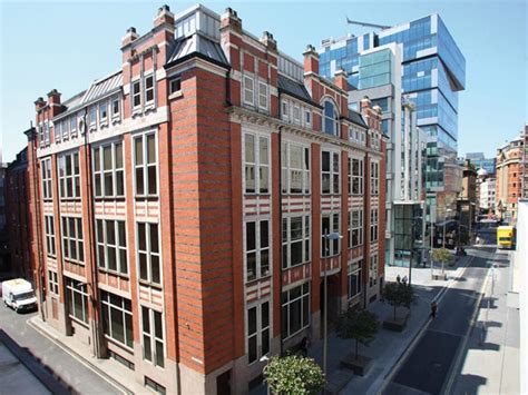 Serviced Offices and Coworking Spaces in Picadilly .